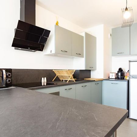 85 Geneve Confortable T2 Avec Parking Prive Annecy Buitenkant foto